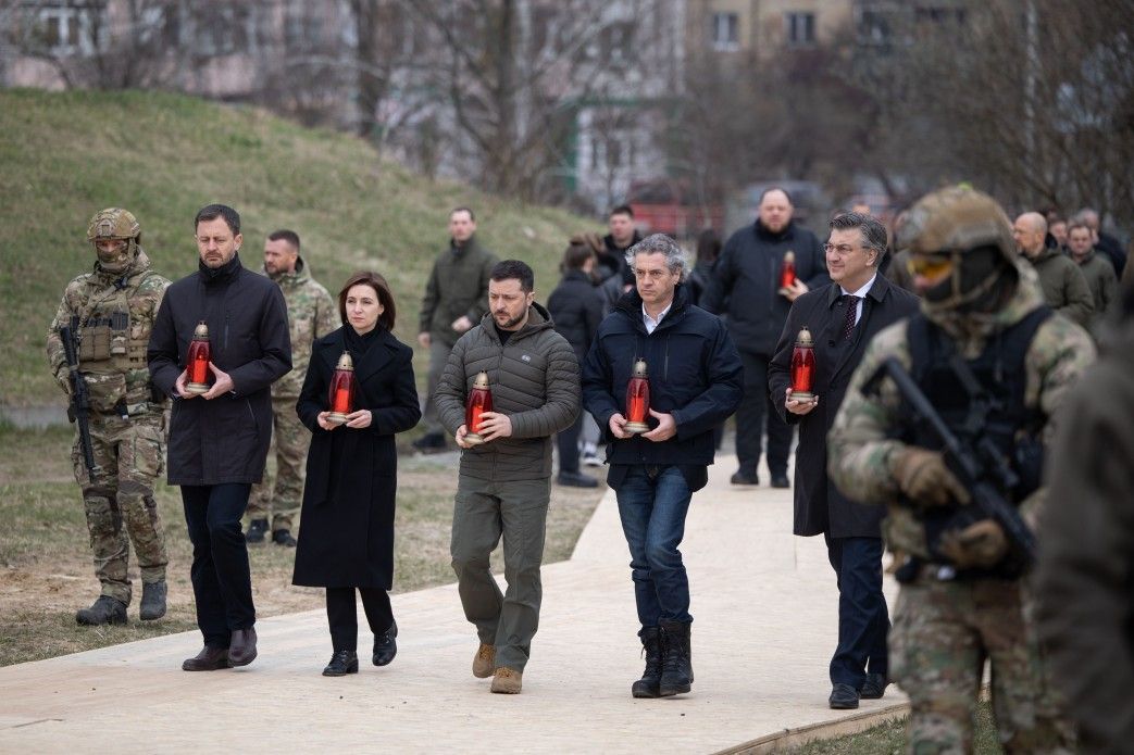 Разом із Зеленським пам’ять загиблих в Бучі ушанували лідери Молдови, Словаччини, Словенії та Хорватії.