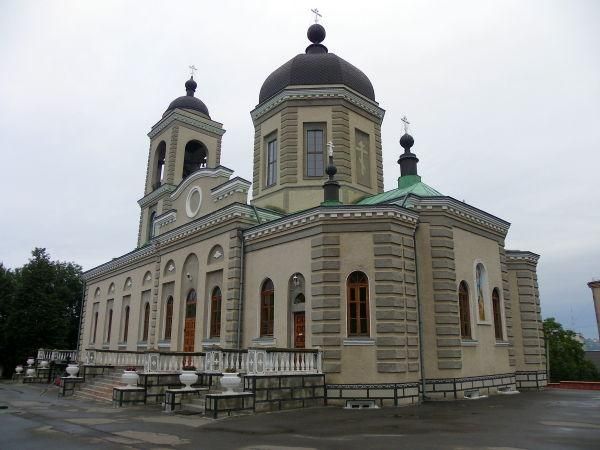 Хмельницька міськрада забрала в УПЦ МП право на землю скандального собору
