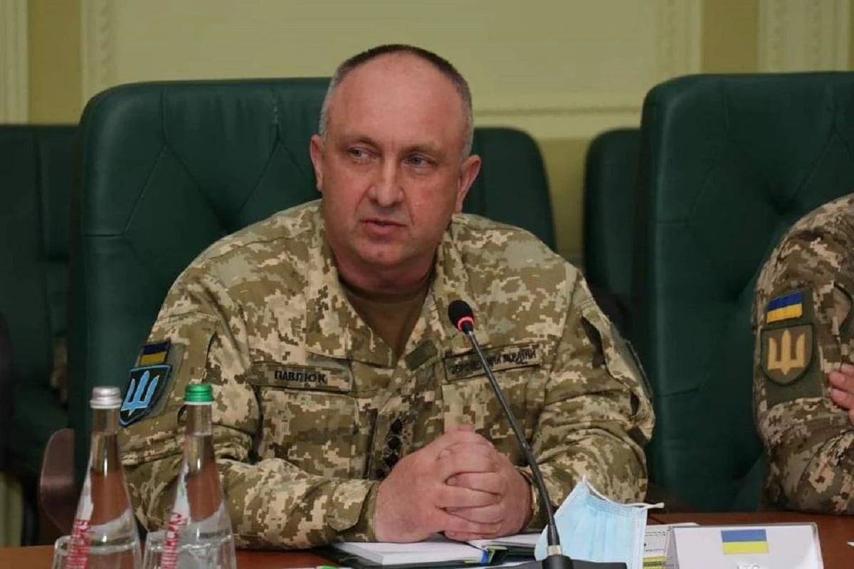 Генерал Павлюк розповів, як спецпризначенці зупинили 64-кілометрову колону росіян