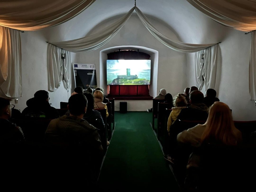 У замку Паланок у Мукачеві відкрили кінотеатр для туристів