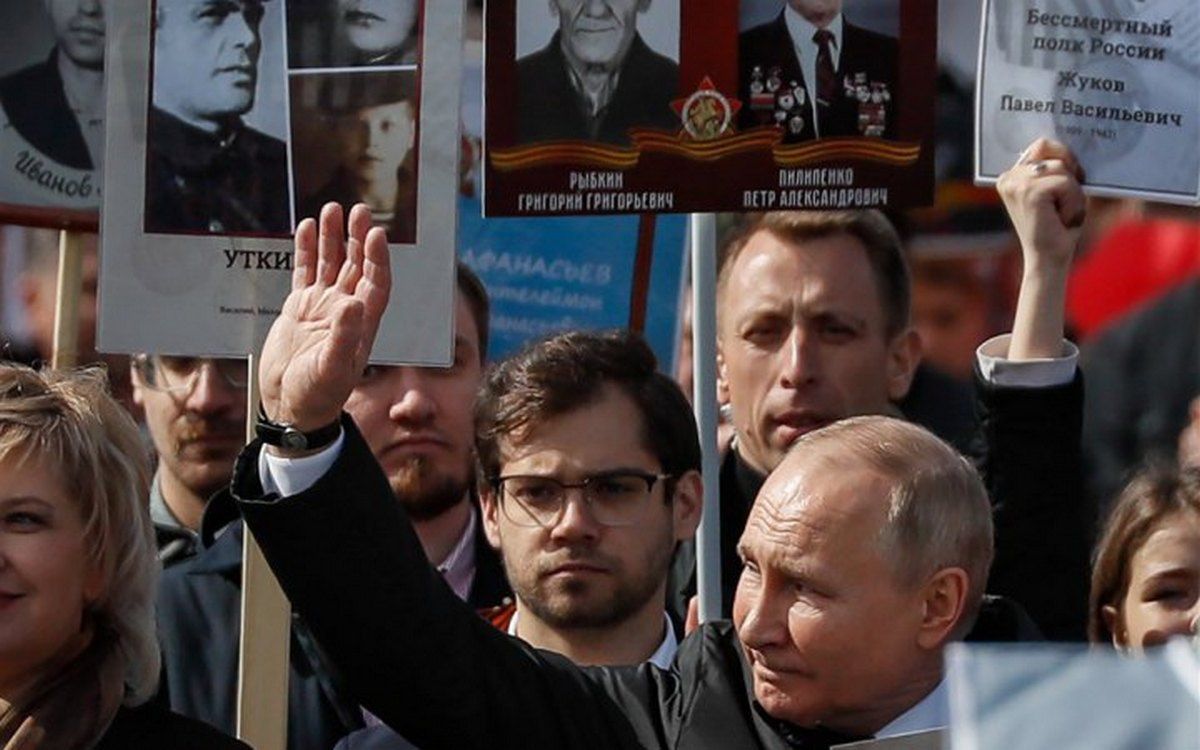 На Московії скасували «безсмертний полк» через масштаби втрат в Україні