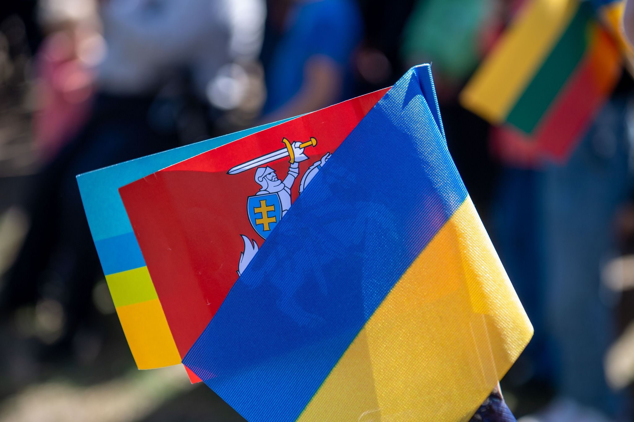Президент Литви Науседа закликає надати всю необхідну військову допомогу Україні