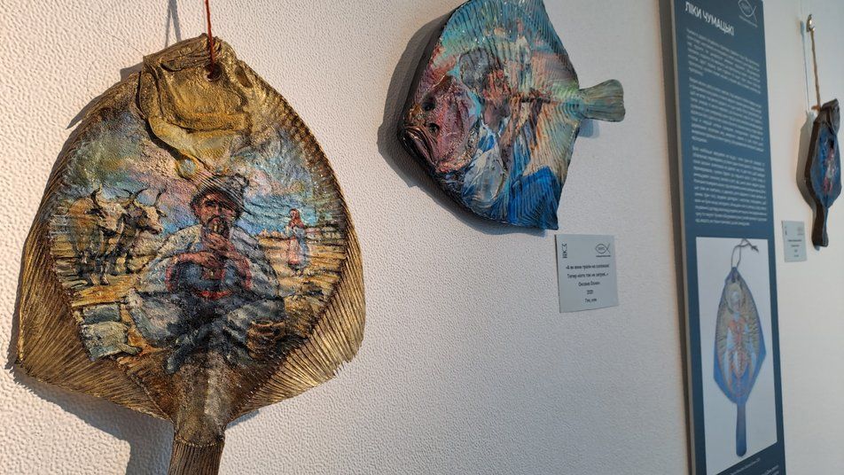 Чумацькі ікони на рибі: унікальна виставка херсонської художниці Оксани Оснач