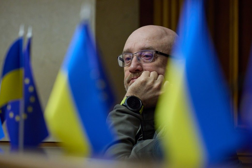 Україна отримує снаряди із наявних у партнерів запасів - Резніков