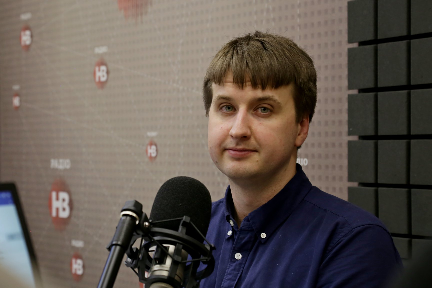 Виконавчий директор КМІС Антон Грушецький: «Зараз навіть на півдні та сході люди вважають росіян ворогами»