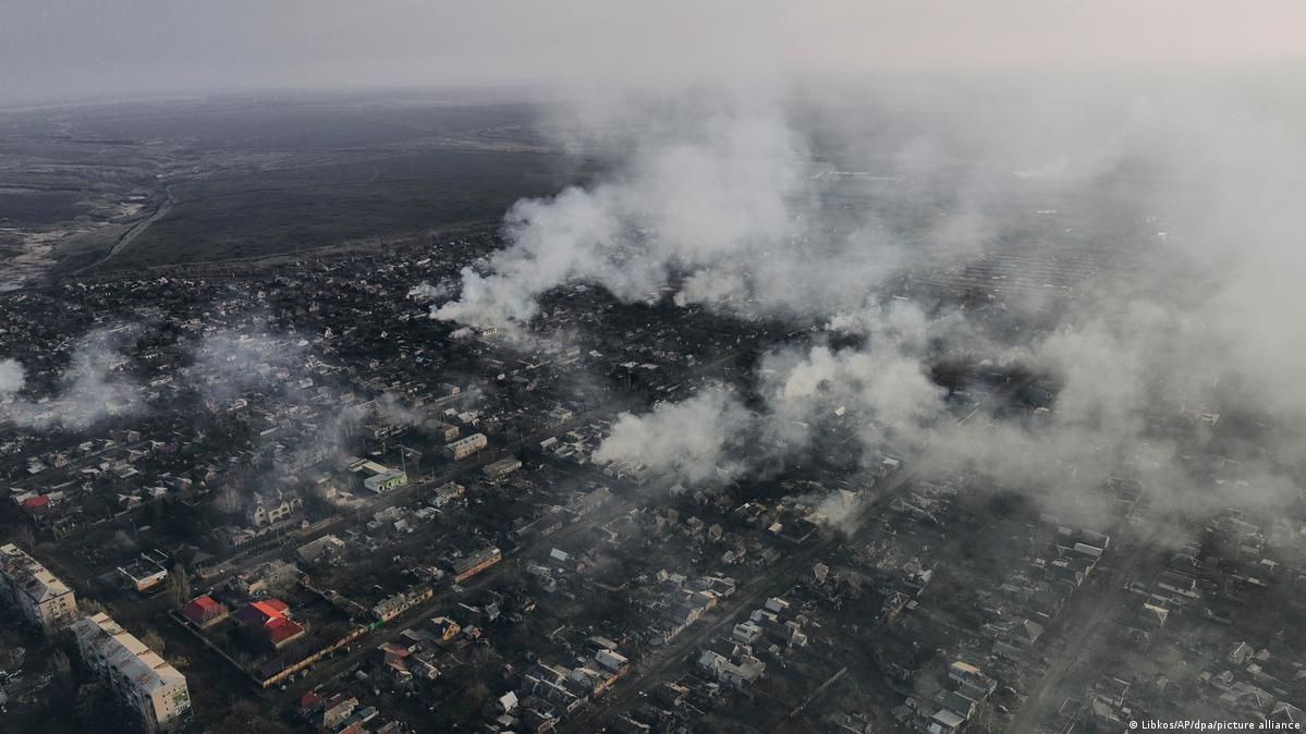 Бахмут росіяни не взяли, оборонці тримаються – Череватий