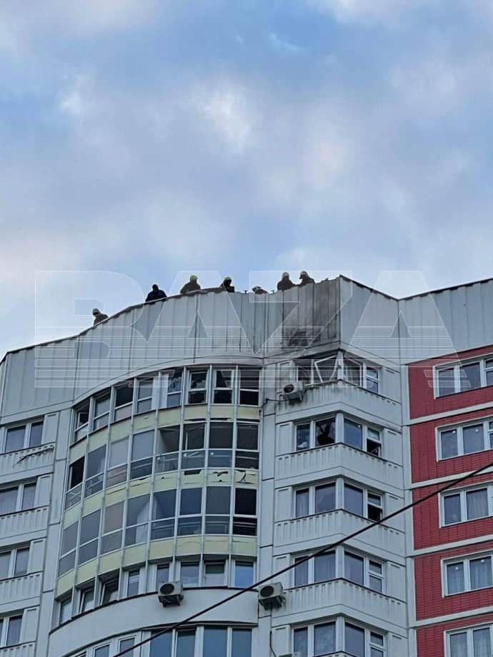 Кара божа: безпілотники врізалися у дві багатоповерхівки в Москві