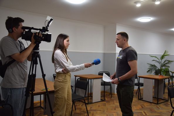 У Києві розірвали угоди про скандальну закупівлю барабанів у бомбосховища