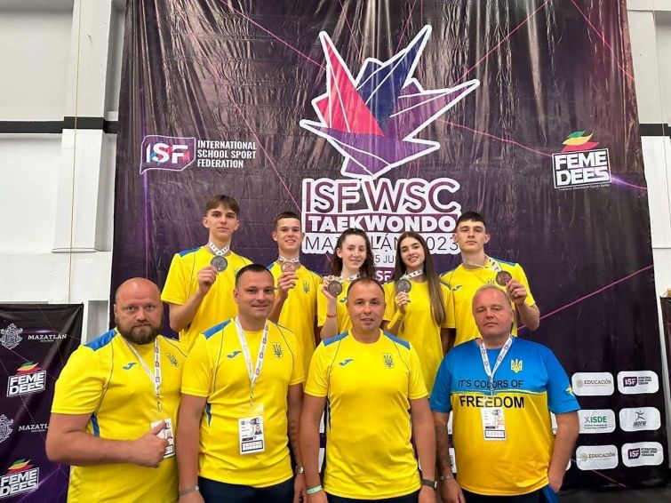 Чемпіонат світу з тхеквондо: юні українці вибороли 5 медалей