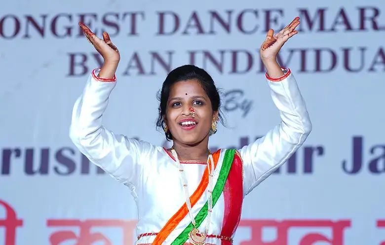 Танцювала 127 годин:  Дівчина з Індії потрапила до Книги рекордів Гіннеса