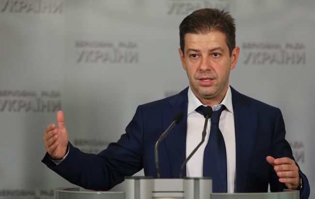 Справа нардепа Алєксєєва: «Євросолідарность» обурена нічними «провокативними» обшуками у однопартійця, фото