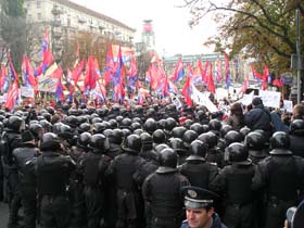 Червоно–чорне віче дало наказ парламенту