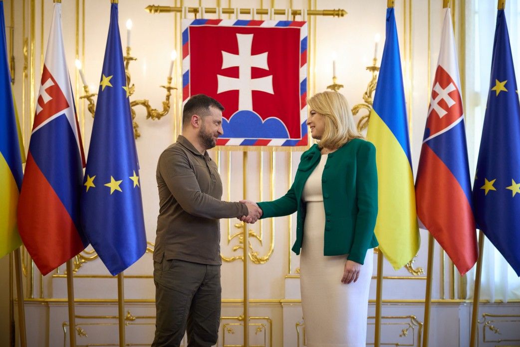 Україна купить у Словаччини сучасні САУ Zuzana 2 - Зеленський