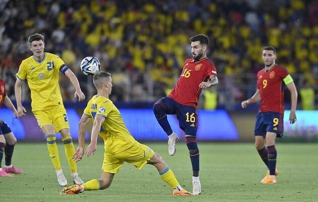 Українська збірна розгромно програла Іспанії у півфіналі молодіжного Євро: але на Олімпіаду поїде