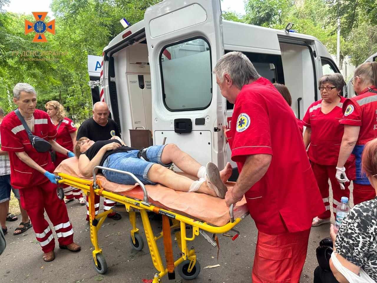 Рашисти серед дня вгатили по Запоріжжю: 18 поранених, серед них 6 дітей