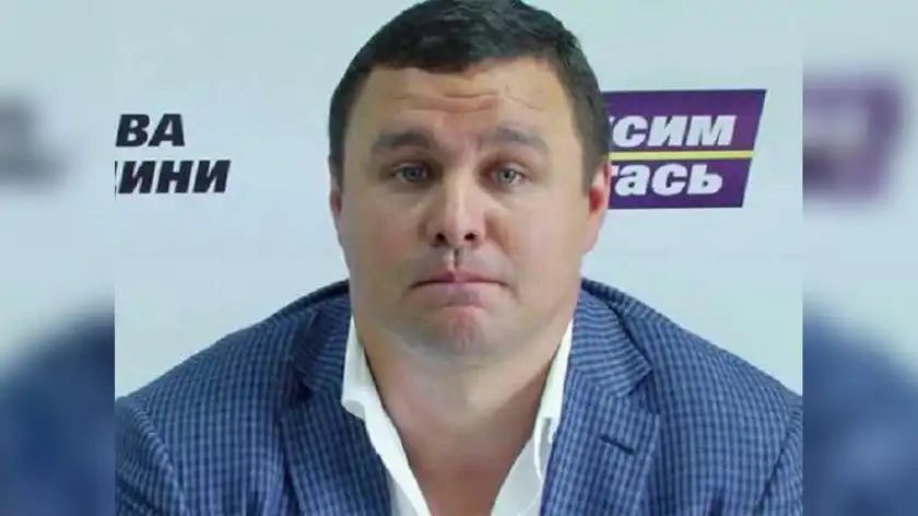 Максим Микитась звільнився із СІЗО та поїхав з Києва