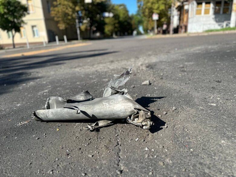 Рашисти зранку вгатили «Градами» по центру Херсона, дісталося й Кривому Рогу