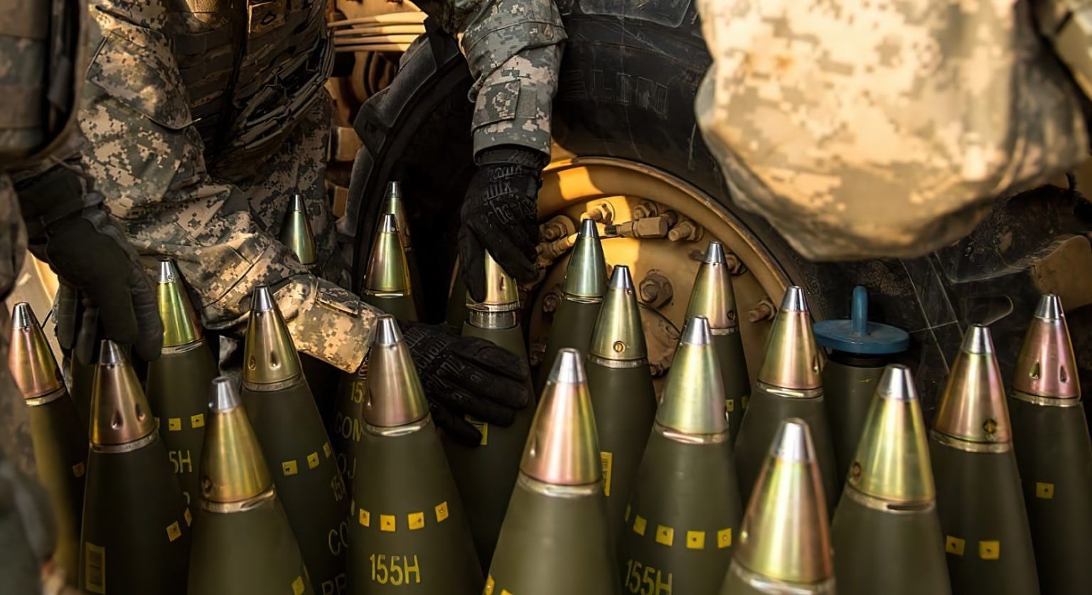 США уклали угоди з Болгарією і Південною Кореєю про постачання 155-мм снарядів Україні