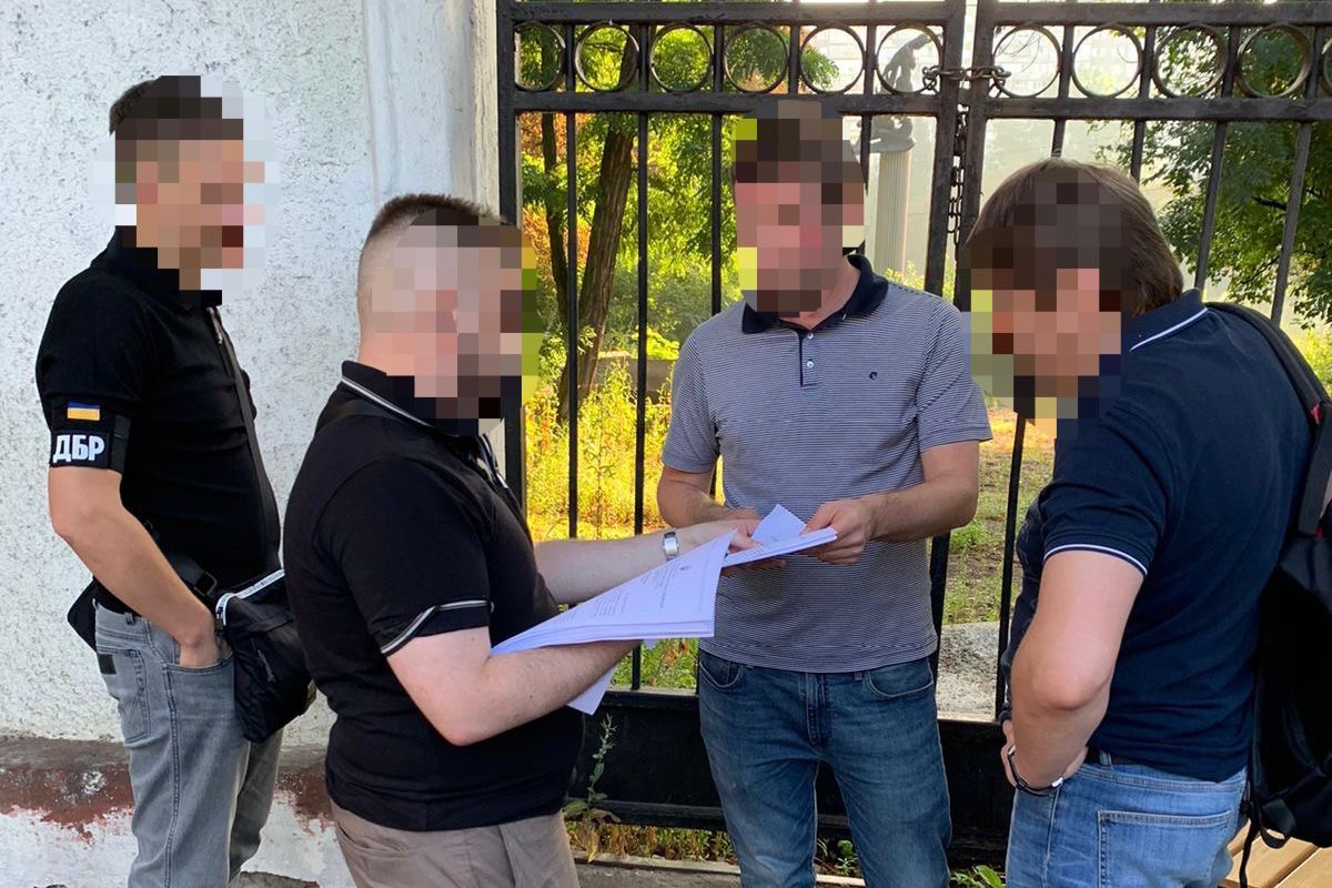 Депутатів Київради підозрюють в ухиленні від військової служби - ДБР, фото
