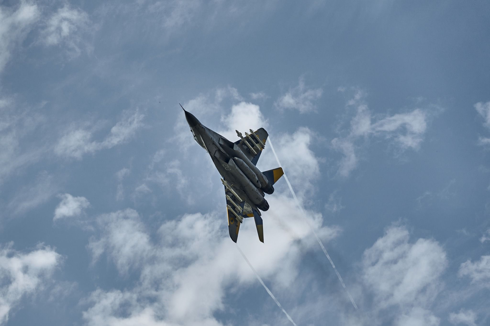 Eкраїнські льотчики вчасно змінюють місця дислокації під час ракетних атак.