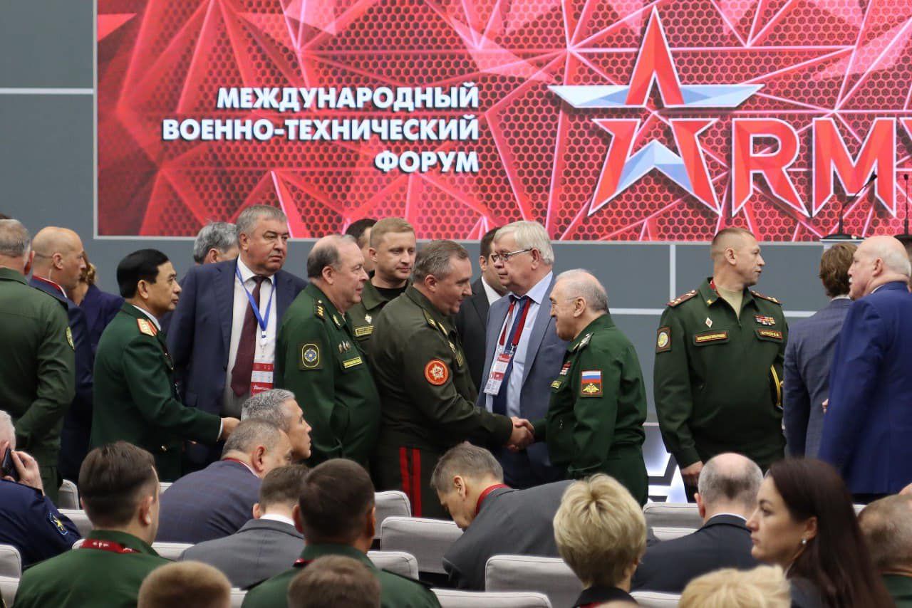 Голова СЗР рф Наришкін наляканий «збоченнями» в Європі