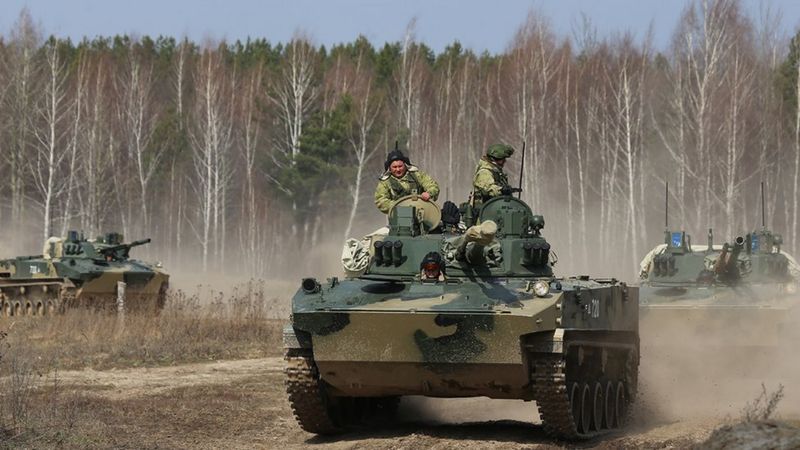 Росія стягує на південний напрямок усі свої резерви