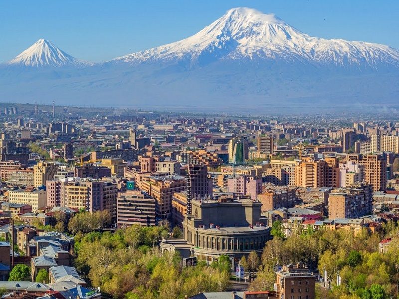 Вірменію закликають вийти з ОДКБ та СНД і «вирушати» в ЄС