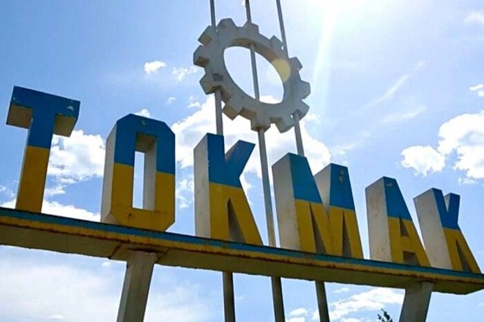 З Токмака окупанти вивозять свої сім'ї