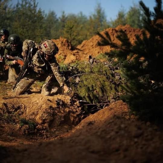 Українські бійці продовжують наступальні дії Сході та Півдні