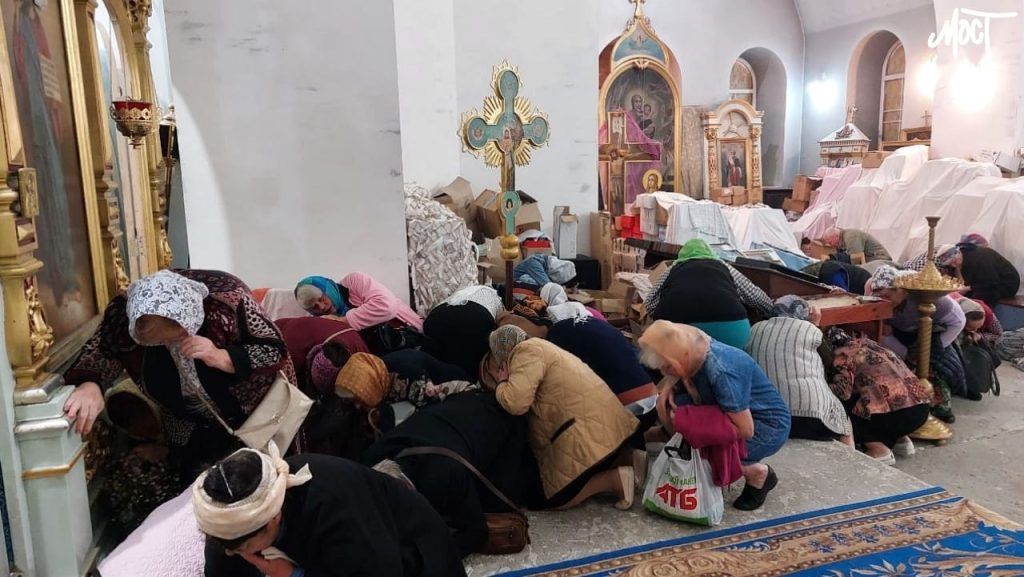 Рашисти вгатили по церкві в Херсоні під час служби