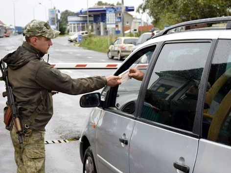 Кордон на «замку»: щодоби десятки осіб отримують відмову на виїзд з України