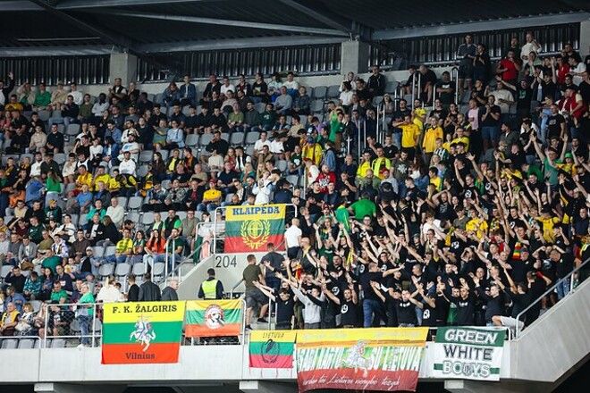 УЄФА оштрафував Федерацію футболу Литви за кричалку «путін - х**ло»