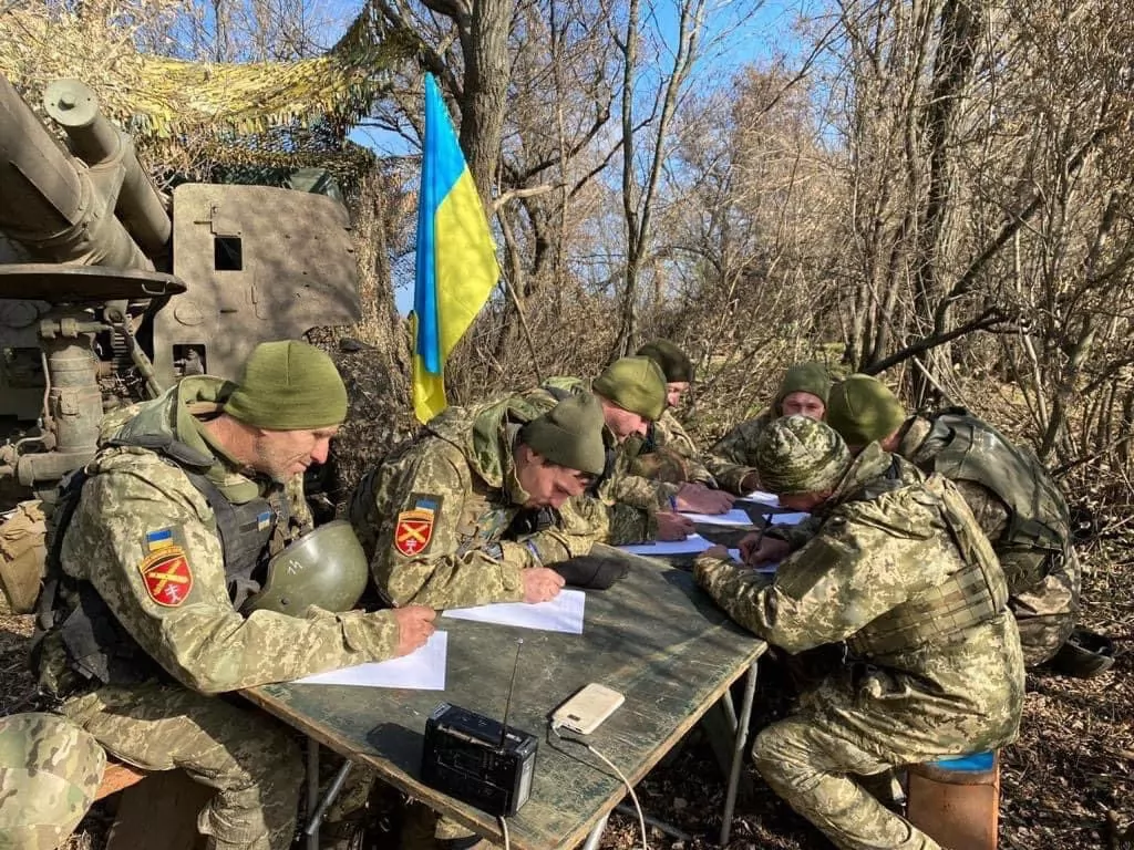 «Суспільне» оголосило авторку та читця Радіодиктанту національної єдності-2023