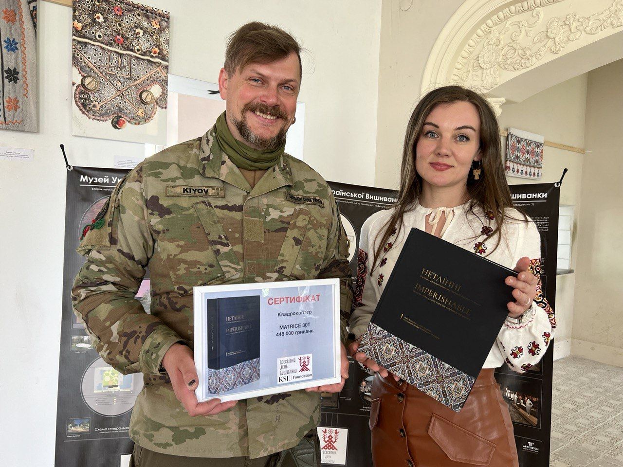Нетлінні обереги: книжкою про збережені вишиті українські символи зачитуються Європа і весь світ