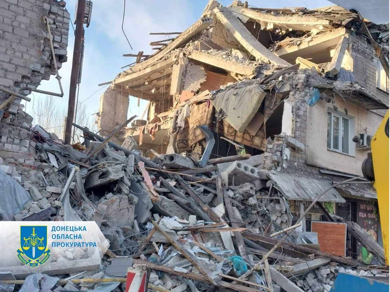 На Донеччині рашисти вгатили по Селидовому: є руйнування та загиблі