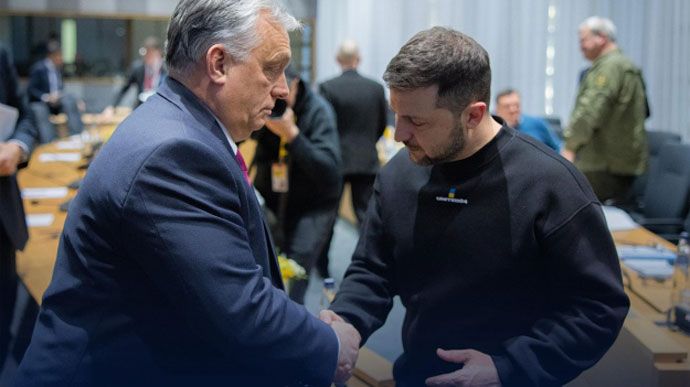 Президент Зеленський — угорському прем’єру Орбану: «Порошенку зась,  я тебе, Вікторе, триматиму за руку».
