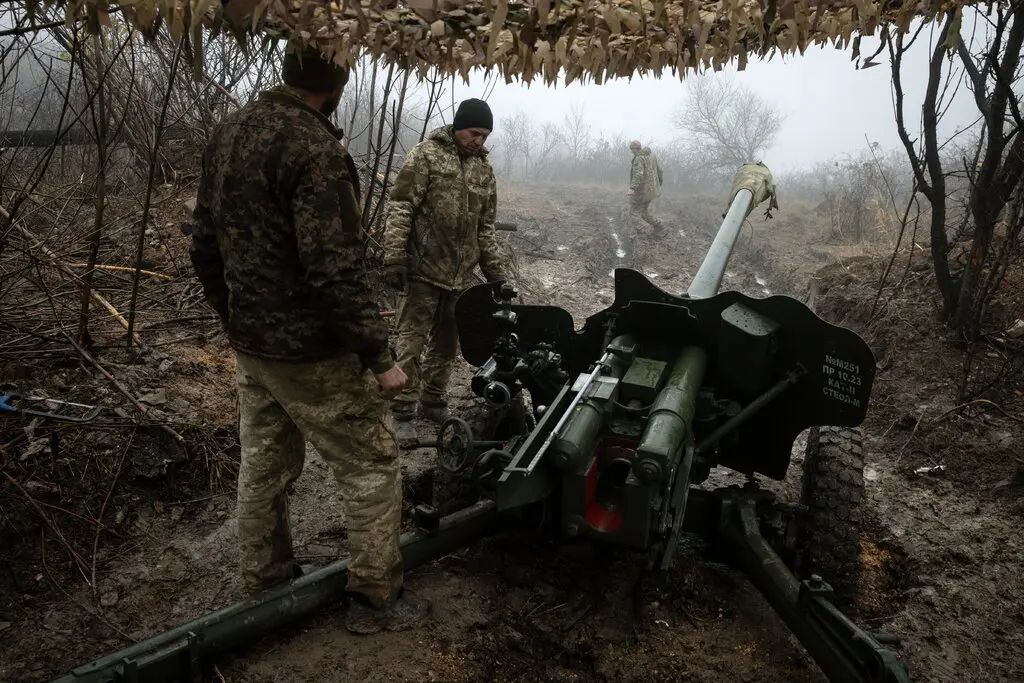 Окопуватися і нарощувати сили радять США Україні