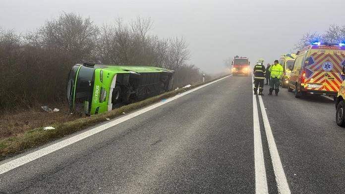 У Словаччині перекинувся автобус з українцями, десятки постраждалих
