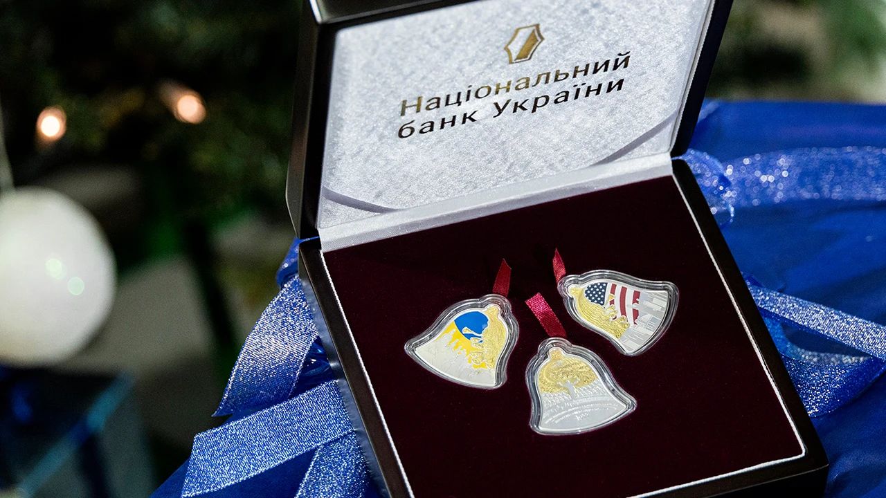 «Щедрик – колядка дзвонів»: НБУ презентував пам’ятні монети до Різдва
