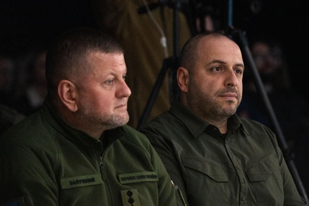 Умєров закликає не політизувати стан справ у командуванні ЗСУ