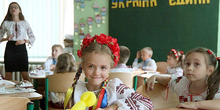 Створено посібник про те, як говорити з учнями про війну – Міносвіти