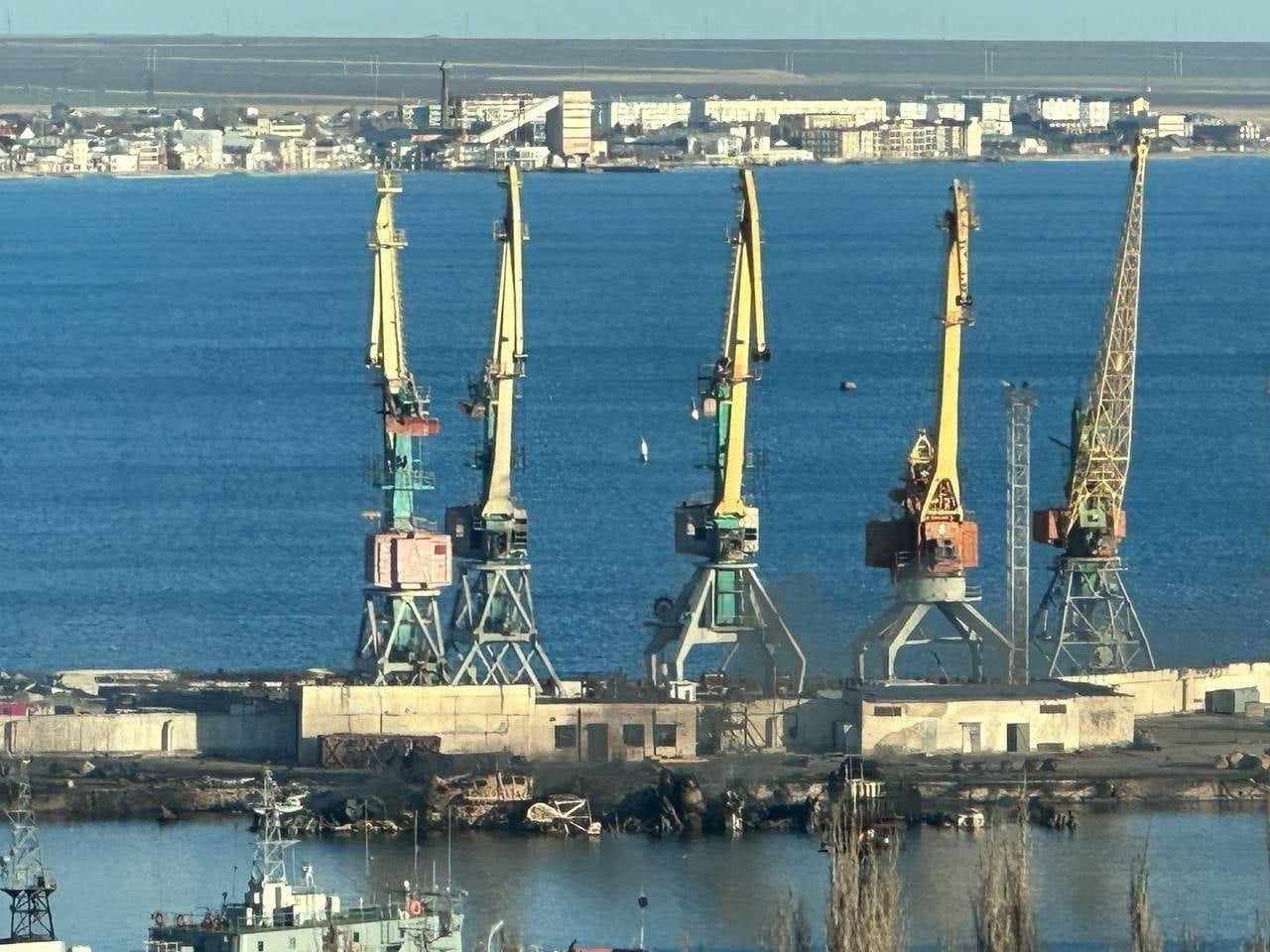 «Випарувалися»: зникли безвісти 33 російські моряки з потопленого «Новочеркаська»
