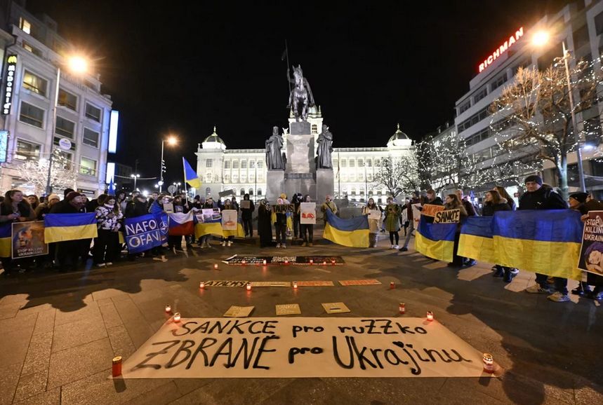 У Чехії демонстранти вимагали надати Україні зброю