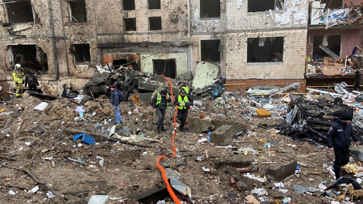 Тонни діоксиду вуглецю в повітрі є наслідком пожеж після масованих атак на Київ - Міндовкілля