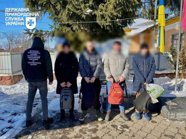 Telegram-провідник у поміч: четверо українців шукали легкого шляху до Молдови