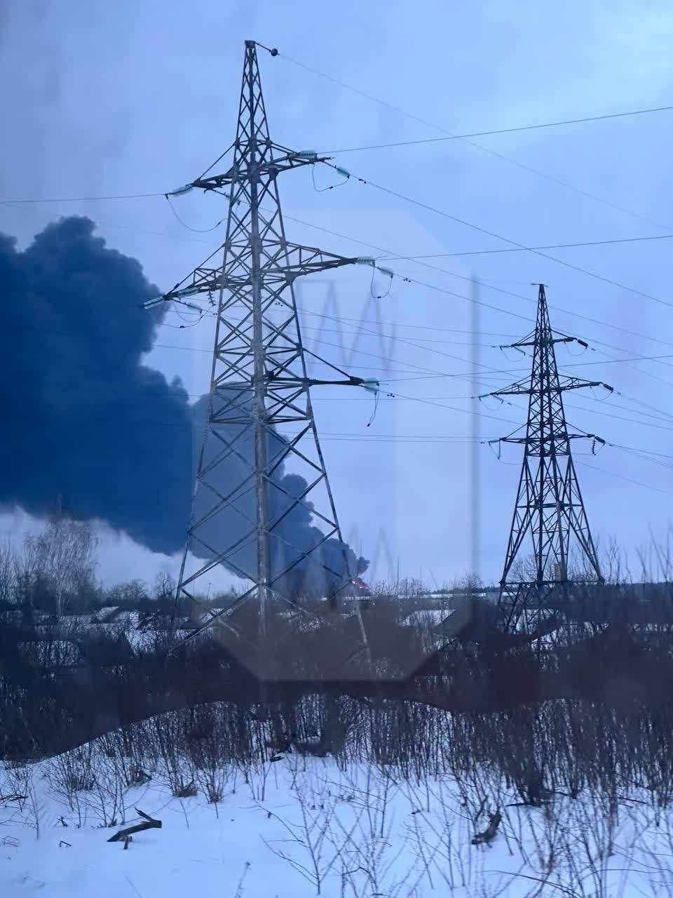 ГУРівські дрони атакували пороховий завод і нафтобазу в рф