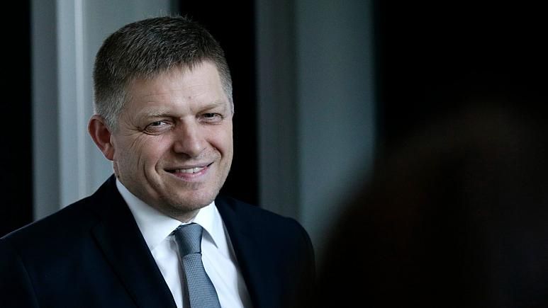 Фіцо «збрендився»: премʼєр пропонує Україні віддати частину територій росії