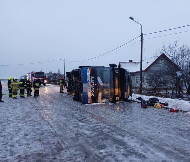 Під Любліном перекинувся автобус з українцями: 20 людей госпіталізовано