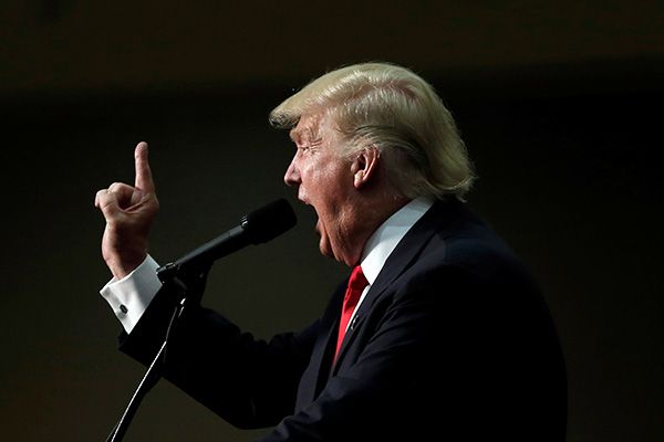 Трамп може пожертвувати Україною заради перемоги на виборах – FT