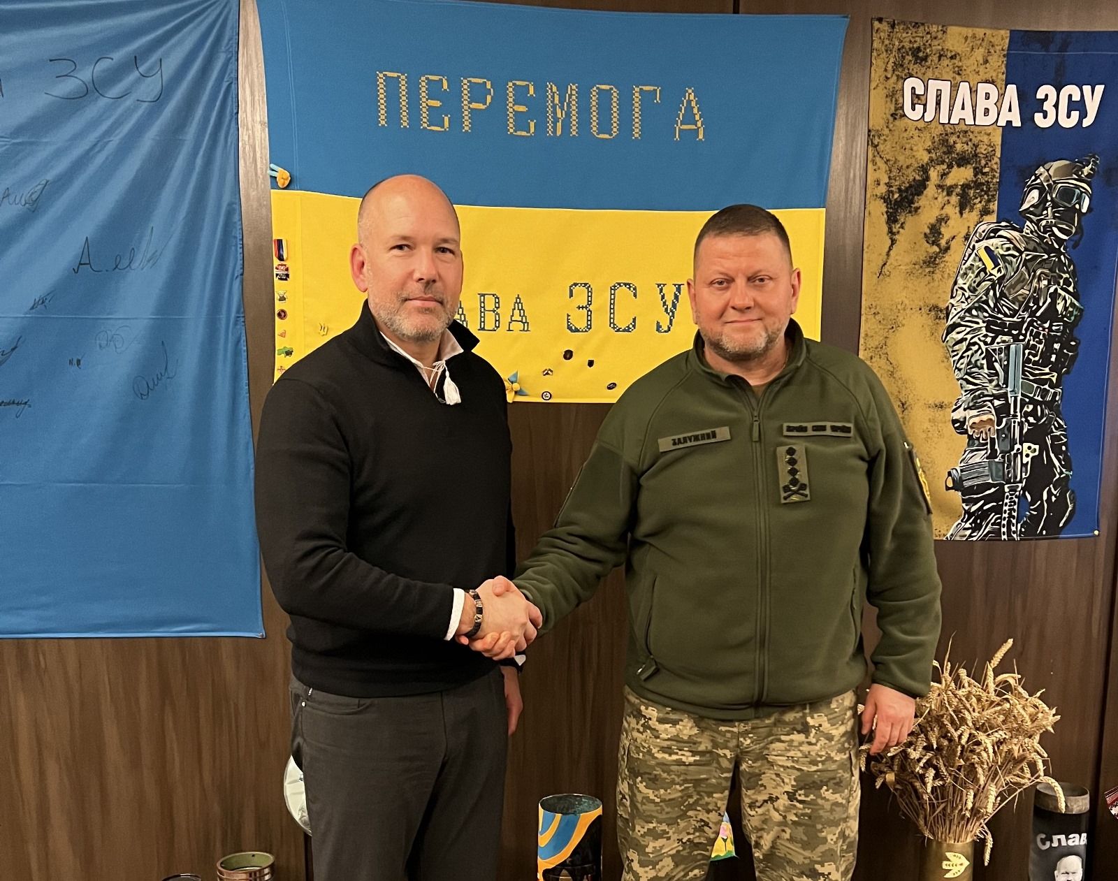 Зупинив «другу армію світу»: Залужному подякувала діаспора